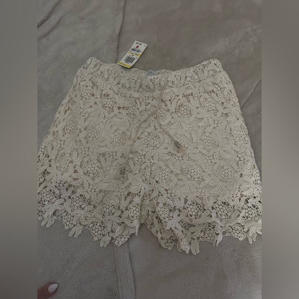 Elegant Cream Lace Women Shorts